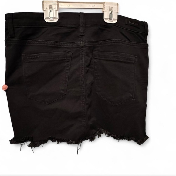 Blank NYC Black Mini Skirt  with zip/ lace up sides size 28 - Picture 7 of 7
